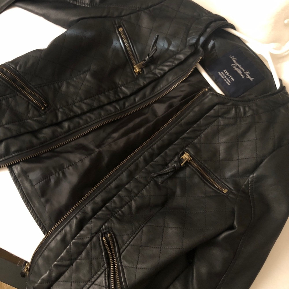 Leather jacket - Picture 5 of 6